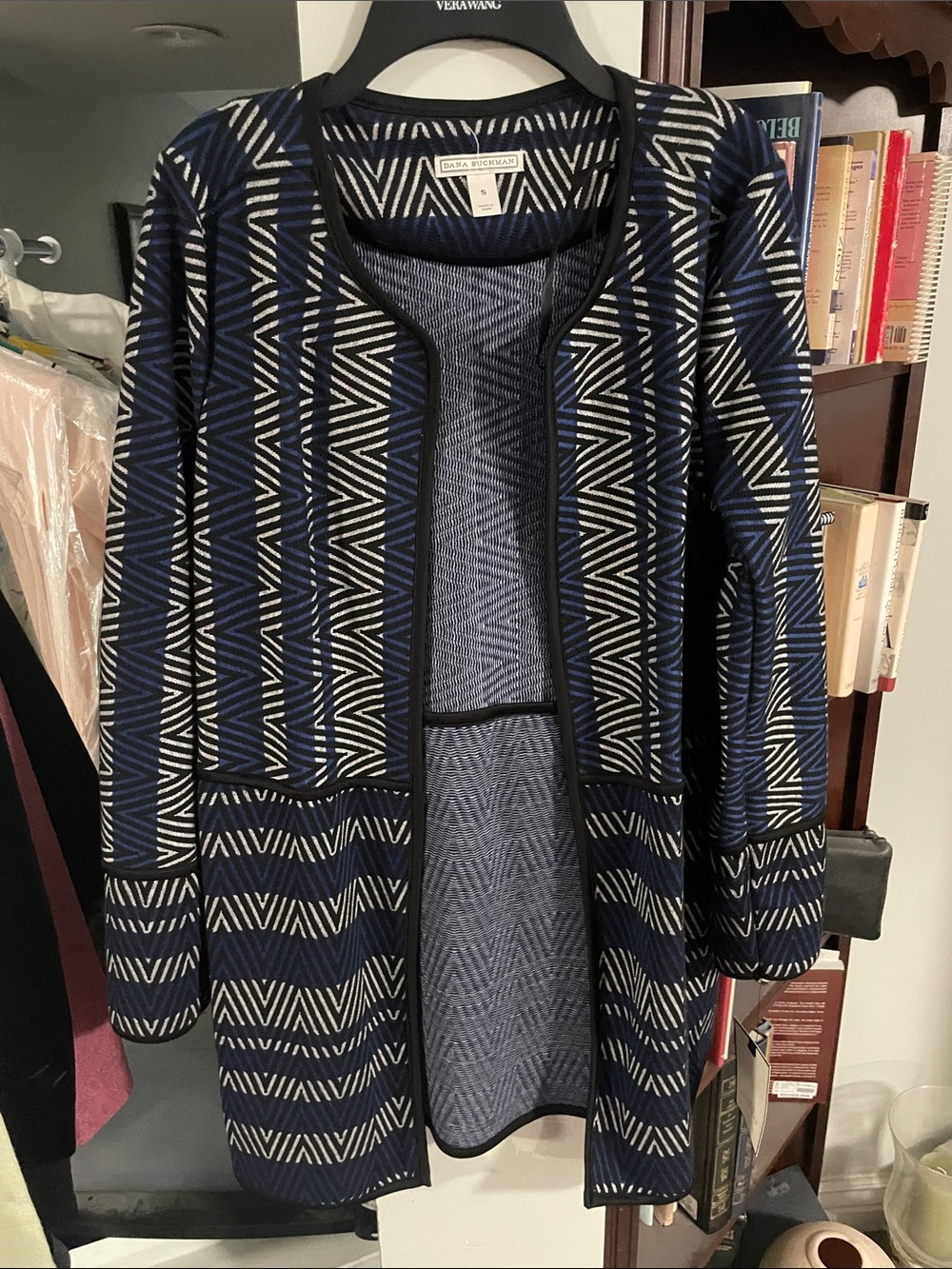 Sandra Darren Navy and White Geometric Open-Front Jacket